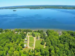 Log Cabin Resort & Campground