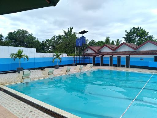 Kolam Renang Putri