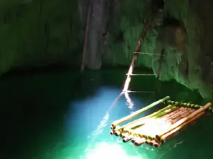 Kolam ajellypool