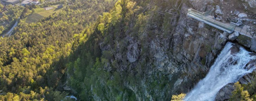 Fosseteateret Holvikfossen