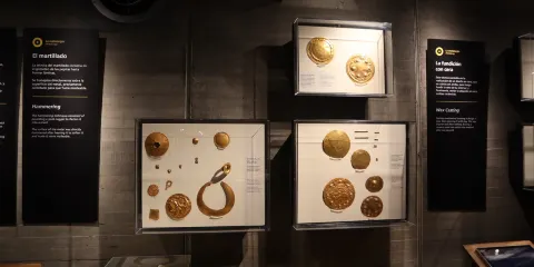 哥倫布前黃金博物館