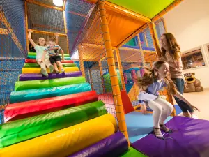 Parkdean Resorts Cayton Bay Holiday Park, Yorkshire