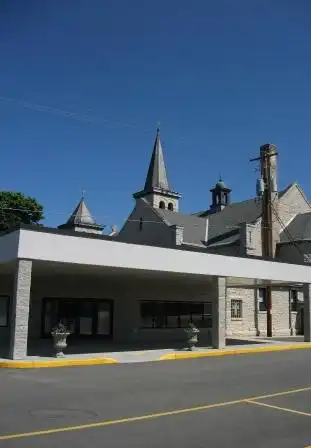 Hotels near St. Peter Claver Parish