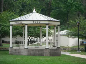 バークレー・スプリングス州立公園
