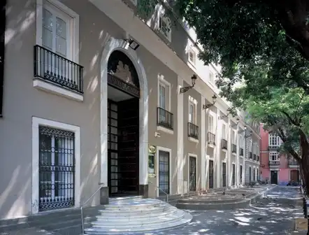 Hotels near Cadiz Museum