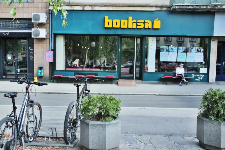 Booksa附近的飯店