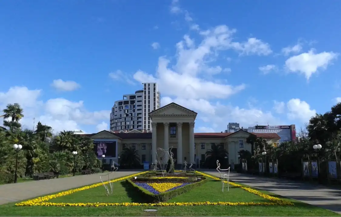 Hotels near Sochi Art Museum