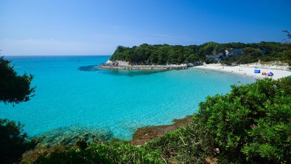 Пляж дю Пети Сперон