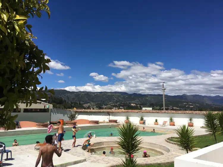 Hotels near Laguna Seca