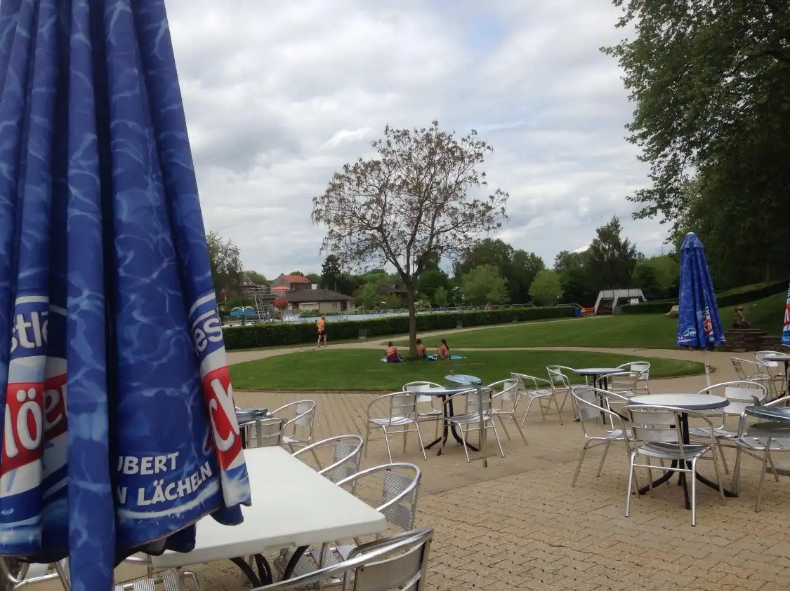 Hotels near Outdoor pool Merkstein (May-September)