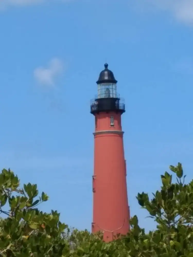 Hotels near Disappearing Island