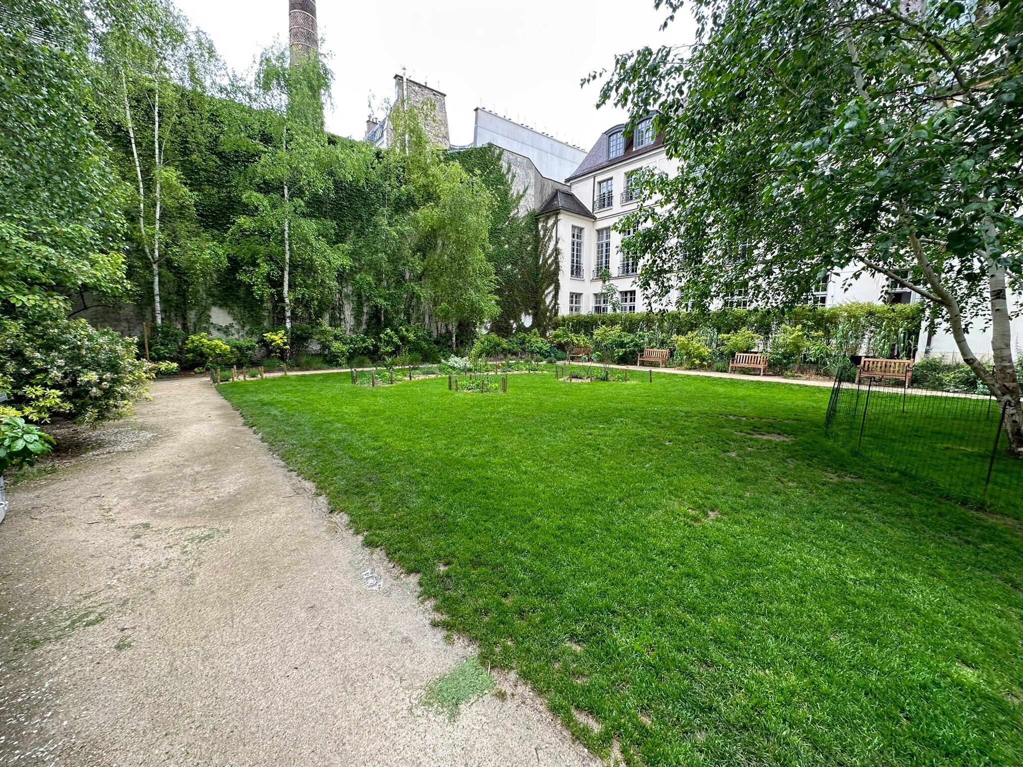 Hotel in zona Le Jardin des Rosiers - Joseph-Miguere