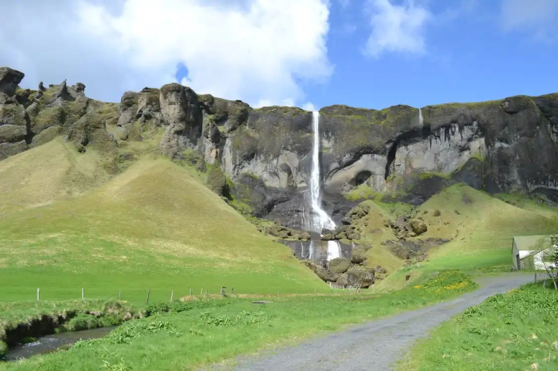 Hotel dekat Foss a Sidu