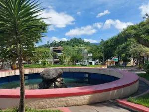 Praça Manoel Saturnino - Jardim Encantado