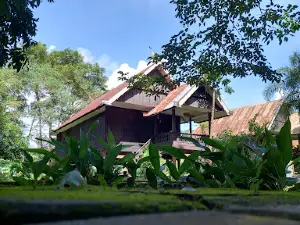 Taman Wisata Bola Pitue
