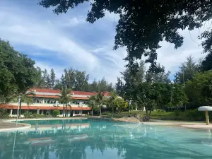Zenna Pool Camp