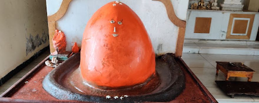 Shri Parshwanath Digambar Jain Atishay Kshetra Nai Chakur