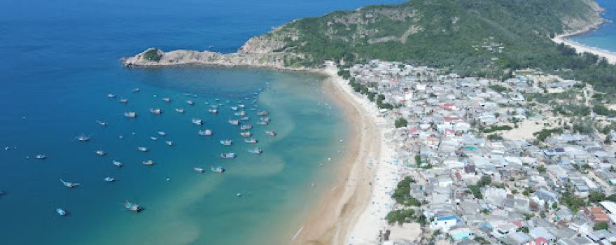 Bãi biển Bãi Nồm