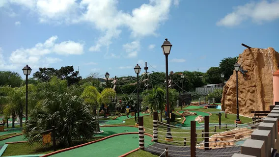 Mini Golf Pirate's Lair