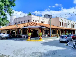 Leocadio Paz Plaza