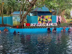 Wisata Air Panas Mamuya