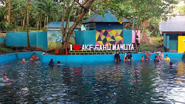 Wisata Air Panas Mamuya