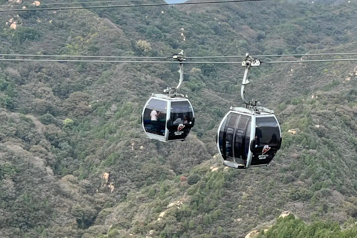 Cable Car vs. Hiking: Which Badaling Route is Best?