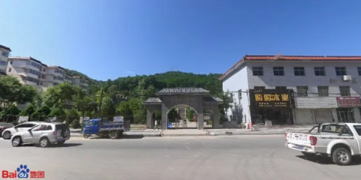 革命烈士陵園（陵園路）