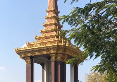 Statue of King Father Norodom Sihanouk