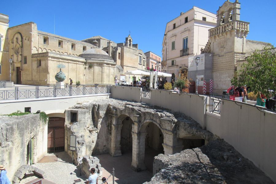 Long Cistern