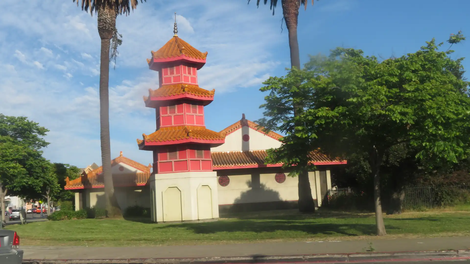 Hotels near Chinatown