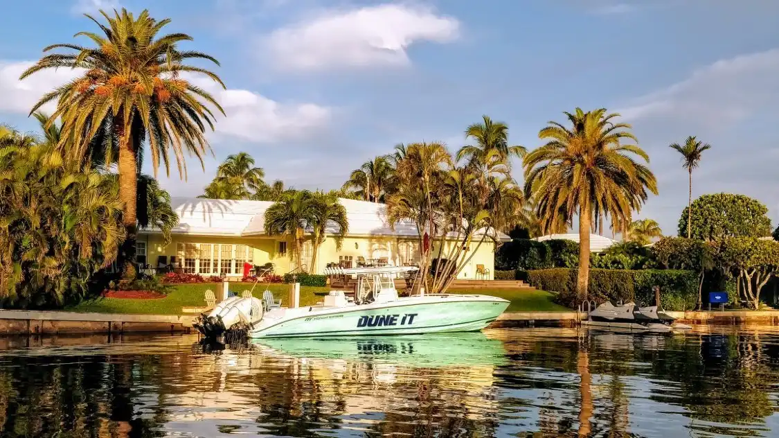 Hotels near Boynton Beach Inlet