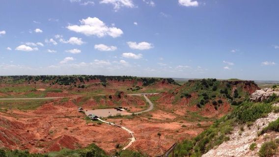 Gloss Mountain State Park
