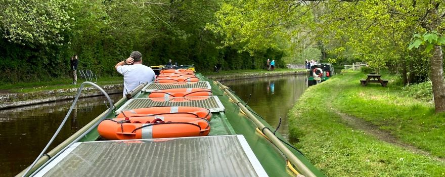 Dragonfly cruises and dayboats