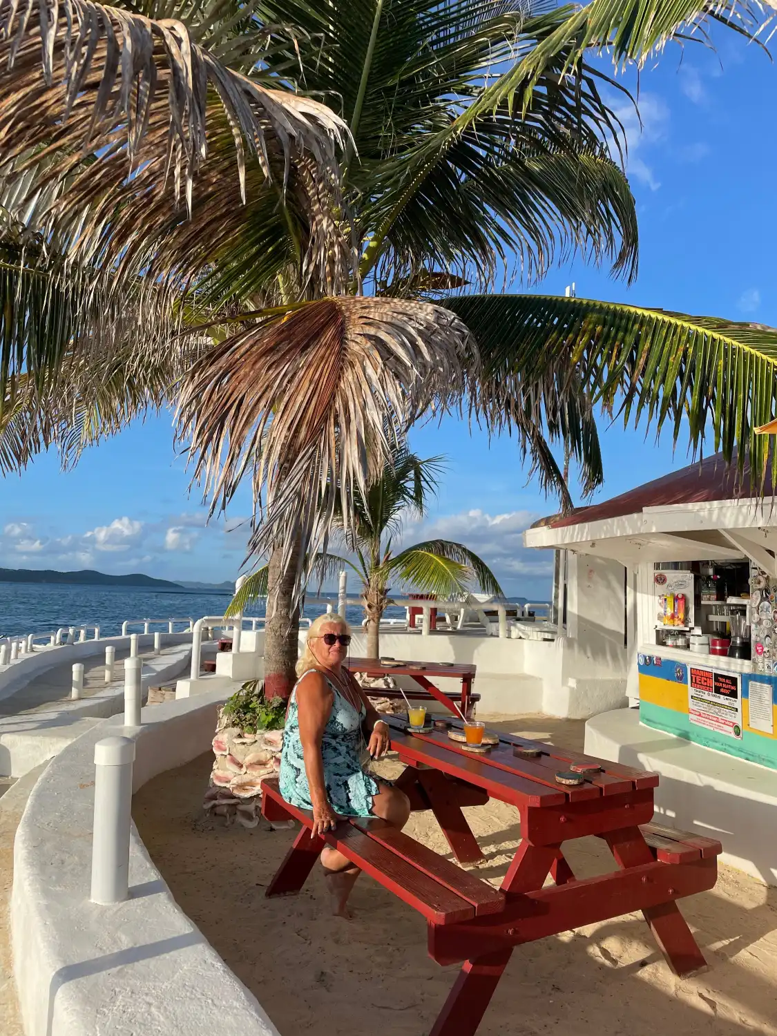 Hotels near Happy Island