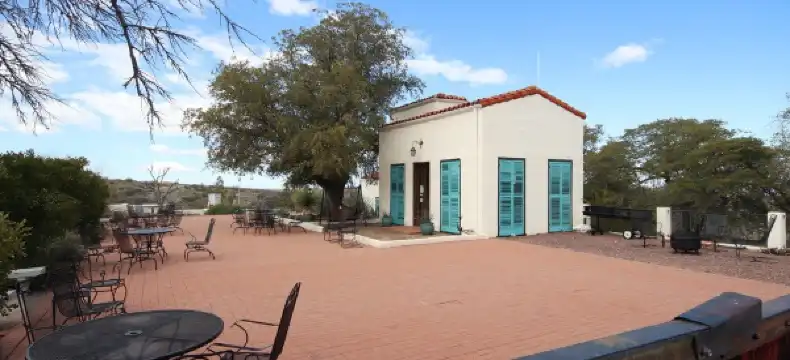 Hotels in Oracle