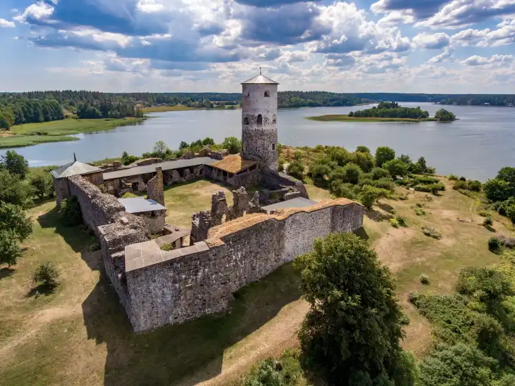 Hotels near Stegeborgs Slottsruin