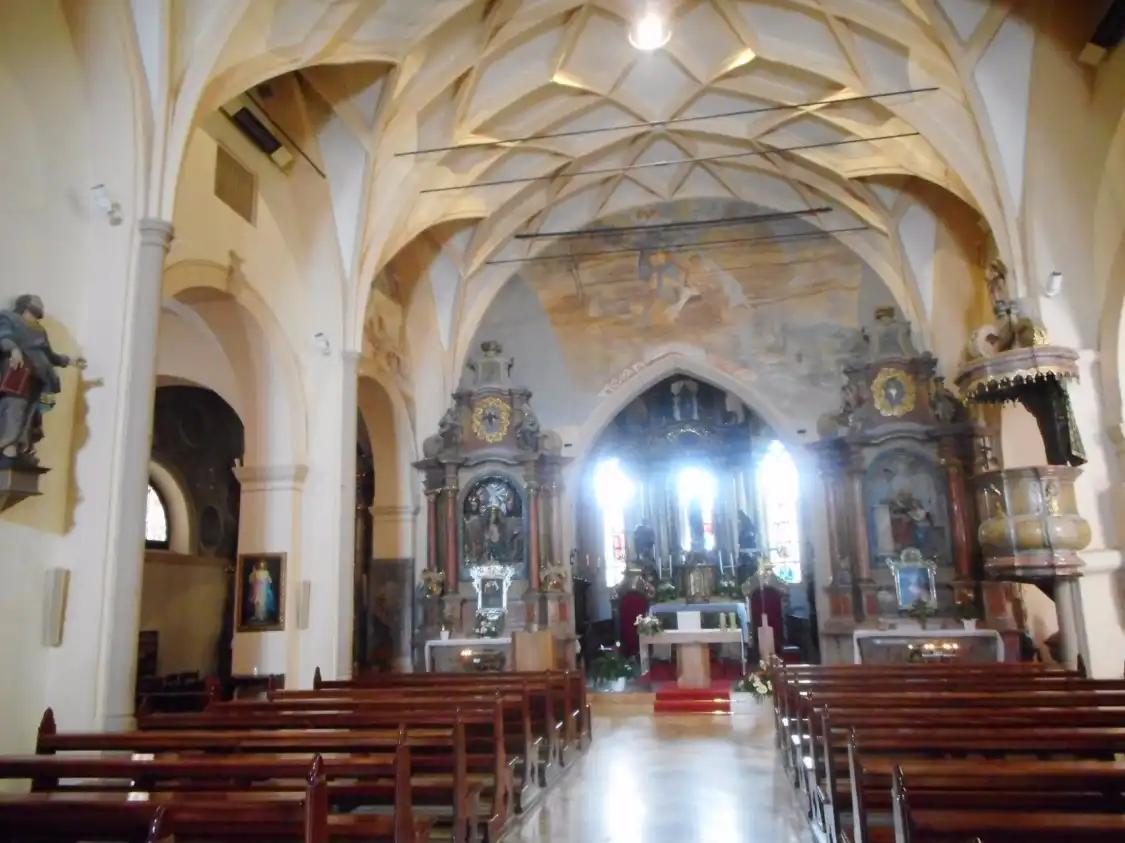 Hotel in zona Duomo - Parrocchia dei SS. Pietro e Paolo Apostoli