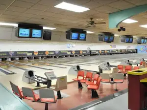 AMF River City Lanes