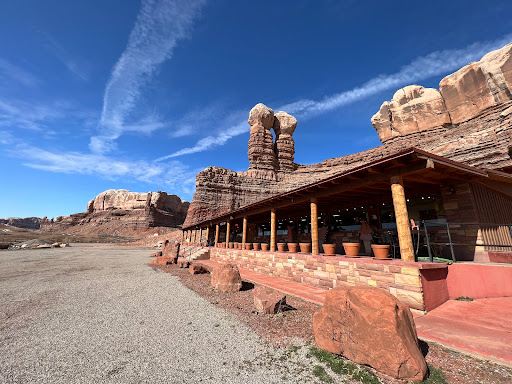 Twin Rocks Trading Post