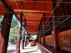Wat Sing Tharam