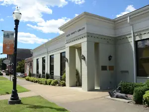 Giles County Public Library