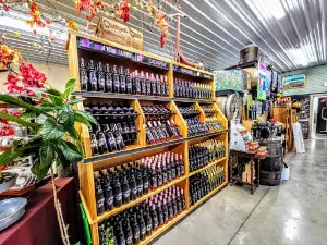 Honey Hole Winery LLC