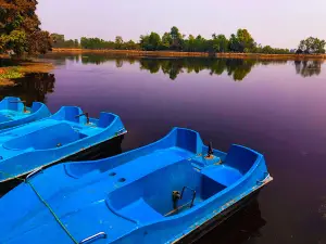 Nadhiman Lake, Sarlahi