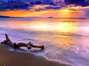 Pantai Lombang Lombang