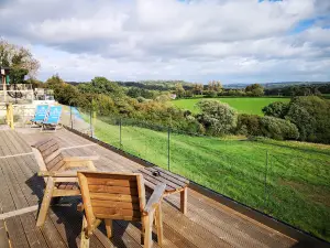 Noble Court Holiday Park