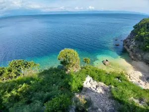 Paraiso Escondido Beach Resort (100 Steps)