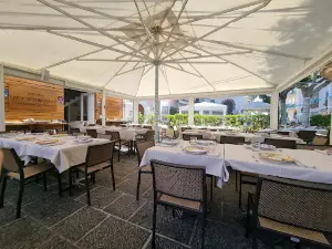 Caffe Internazionale Wine Bar & Restaurant