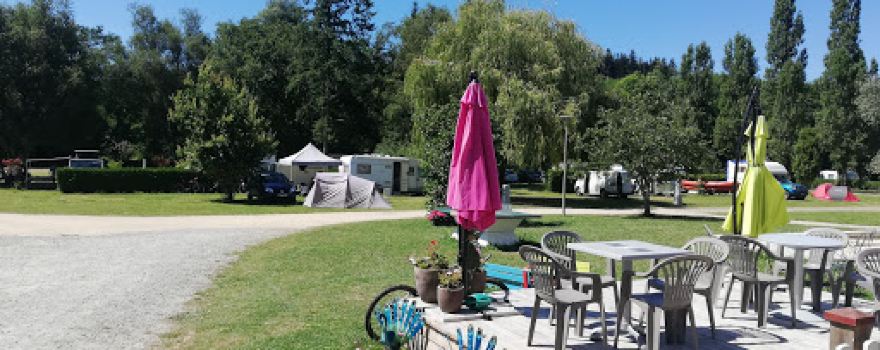 Camping du Pont d'Oust