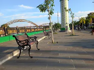 Siring Depan Lapangan